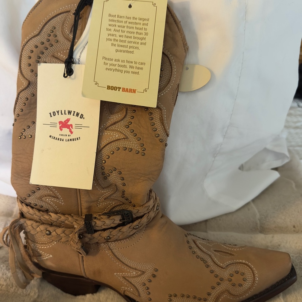 Idyllwind Tan Leather Ankle Boots ( no box). - Picture 4 of 5